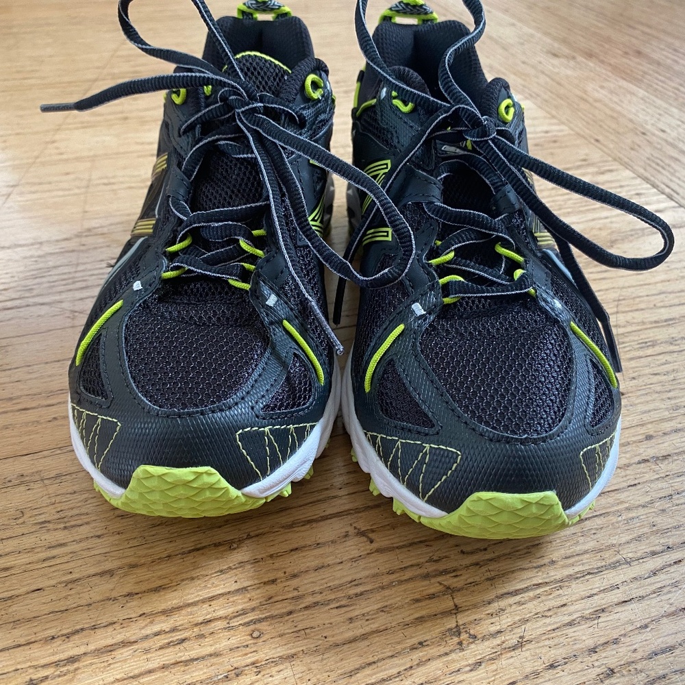 New Balance 610 Black/Green 7.5W